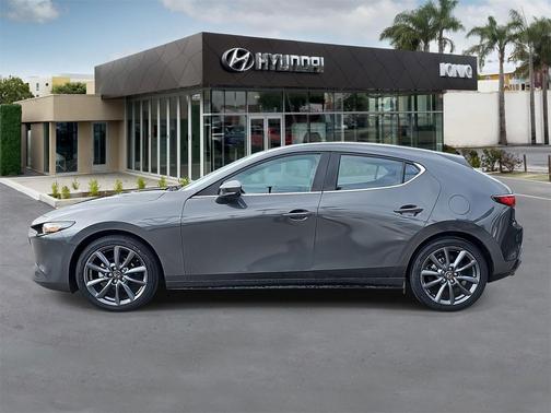 2023 Mazda Mazda3 FWD w/Preferred Package