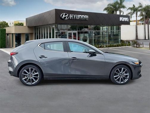 2023 Mazda Mazda3 FWD w/Preferred Package