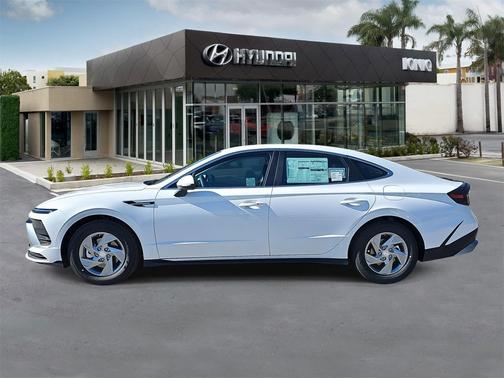 2026 Hyundai SONATA SE