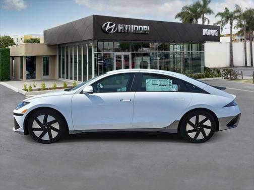 2025 Hyundai IONIQ 6 SE
