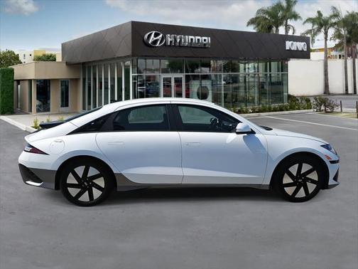 2025 Hyundai IONIQ 6 SE