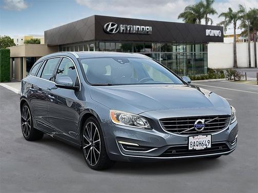2017 Volvo V60 T5 Premier