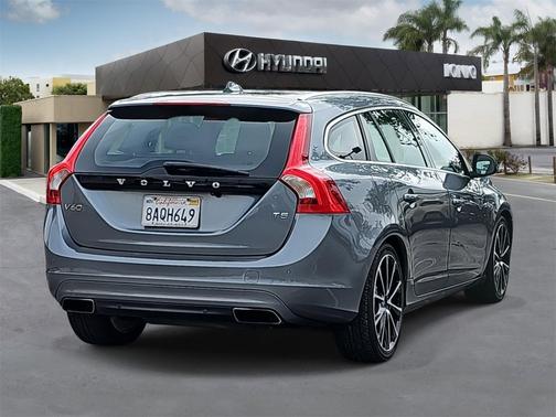2017 Volvo V60 T5 Premier