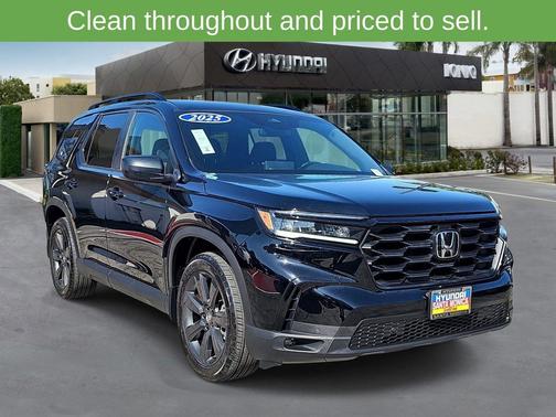 Crystal Black Pearl 2025 Honda Pilot Sport