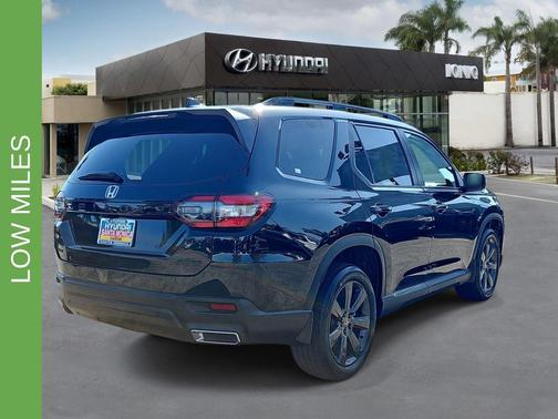 2025 Honda Pilot Sport
