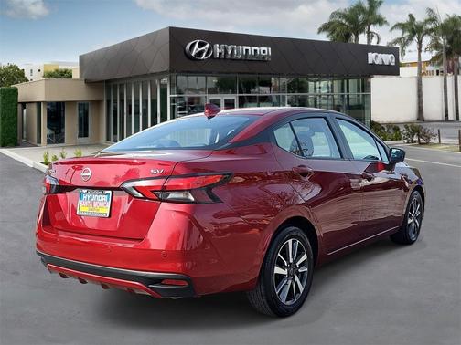 2024 Nissan Versa 1.6 SV