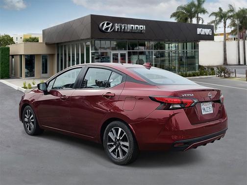 2024 Nissan Versa 1.6 SV