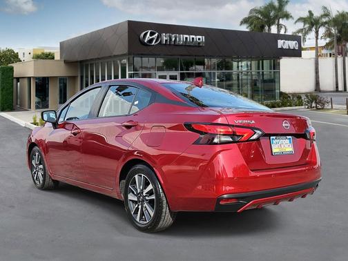 2024 Nissan Versa 1.6 SV