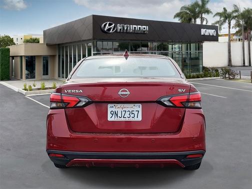 2024 Nissan Versa 1.6 SV