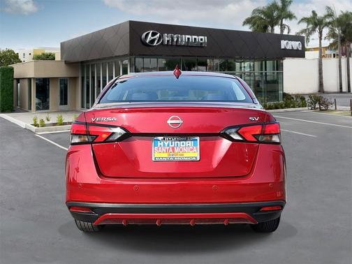 2024 Nissan Versa 1.6 SV