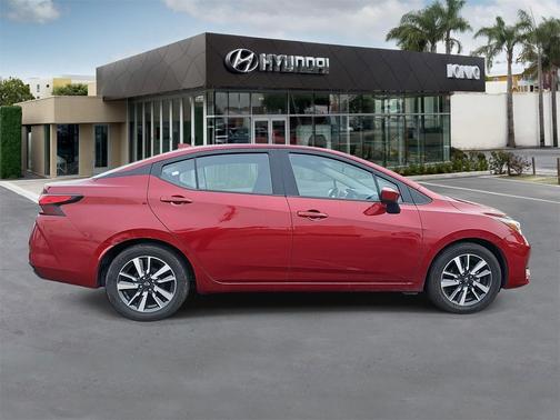 2024 Nissan Versa 1.6 SV