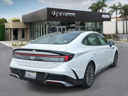 2024 Hyundai SONATA Hybrid Limited