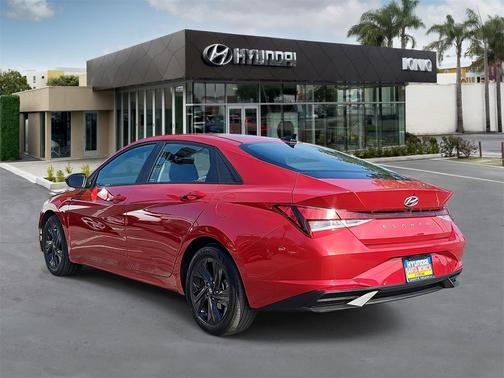 2021 Hyundai ELANTRA SEL