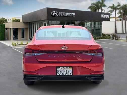 2021 Hyundai ELANTRA SEL