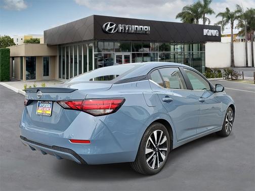 2025 Nissan Sentra SV