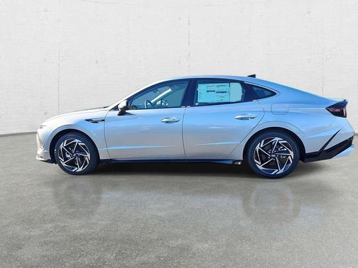 2026 Hyundai SONATA SEL