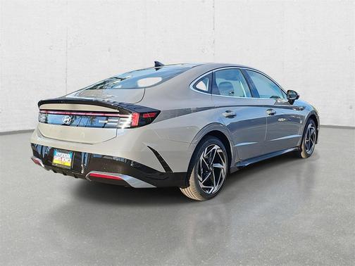 2026 Hyundai SONATA SEL