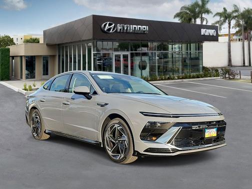 2026 Hyundai SONATA SEL