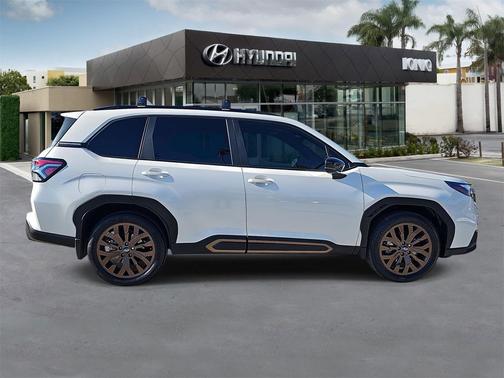 2025 Subaru Forester Sport