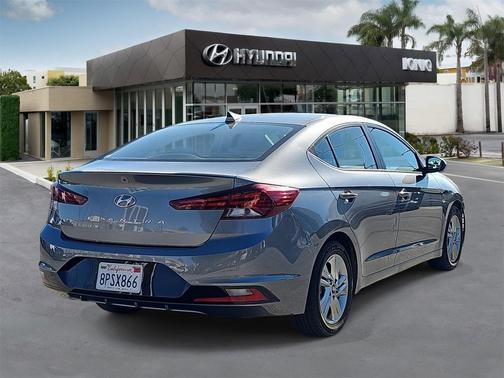 2019 Hyundai ELANTRA SEL