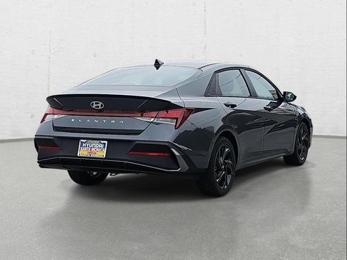 2026 Hyundai ELANTRA Sport