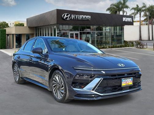 2025 Hyundai SONATA Hybrid Limited