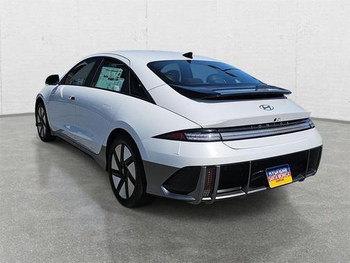 2025 Hyundai IONIQ 6 SE