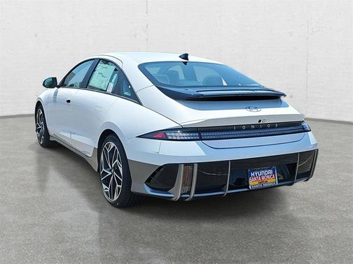 2025 Hyundai IONIQ 6 SEL