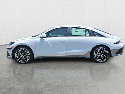 2025 Hyundai IONIQ 6 SEL