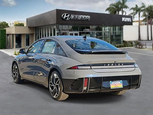 2025 Hyundai IONIQ 6 Limited