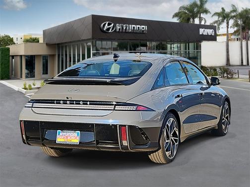 2025 Hyundai IONIQ 6 Limited
