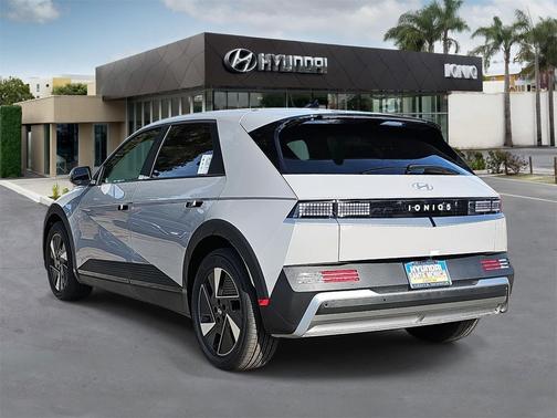 2026 Hyundai IONIQ 5 SEL