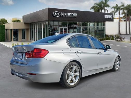 2014 BMW 328 328i