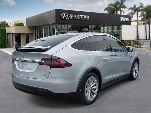 2016 Tesla Model X 75D