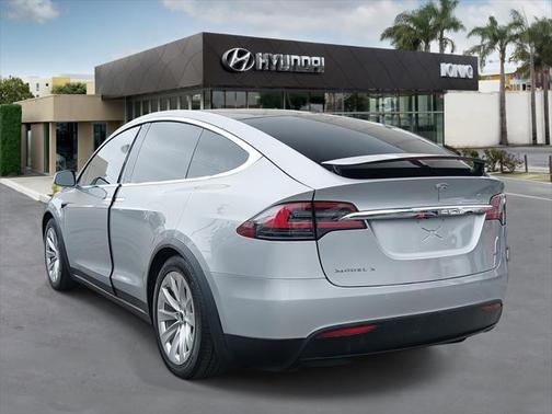 2016 Tesla Model X 75D
