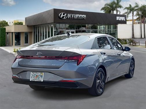 2023 Hyundai ELANTRA HEV Blue