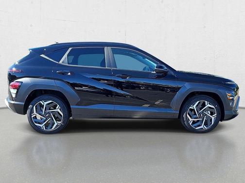 Abyss Black Pearl 2026 Hyundai KONA SEL Premium