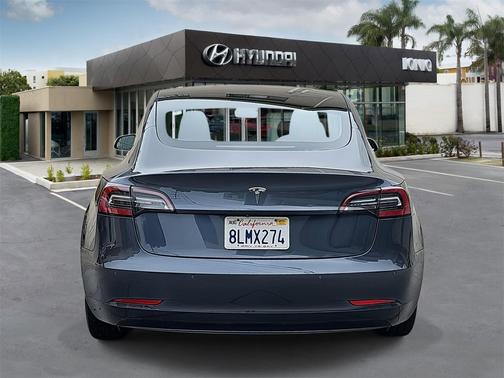 2019 Tesla Model 3 Standard Range Plus