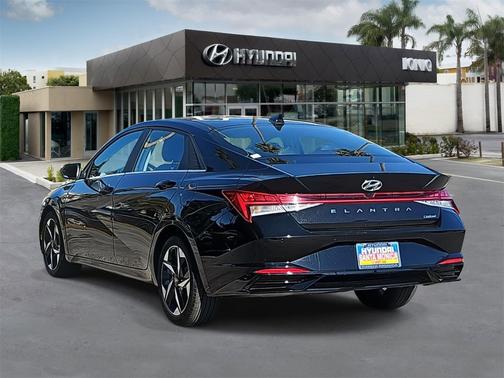 2023 Hyundai ELANTRA Limited