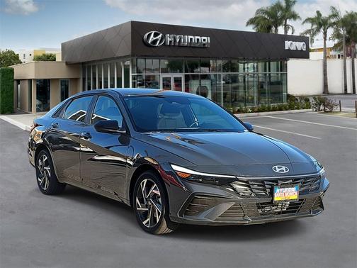 2025 Hyundai ELANTRA HEV SEL Sport