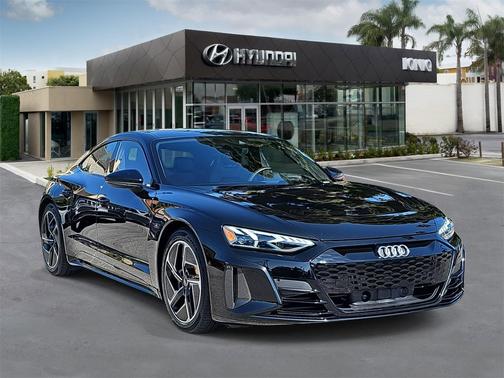 2024 Audi RS e-tron GT quattro