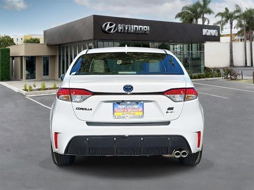 2025 Toyota Corolla Hybrid SE