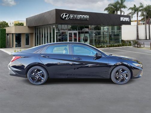 2026 Hyundai ELANTRA Sport