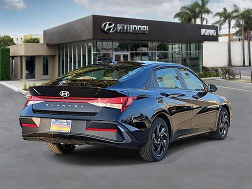 2026 Hyundai ELANTRA Sport