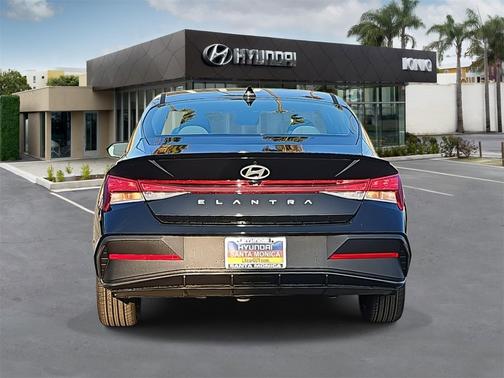 2026 Hyundai ELANTRA Sport