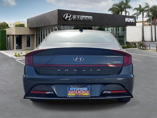 2020 Hyundai SONATA Hybrid SE