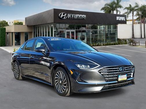 2020 Hyundai SONATA Hybrid SE