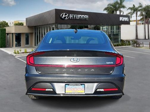 2020 Hyundai SONATA Hybrid SE