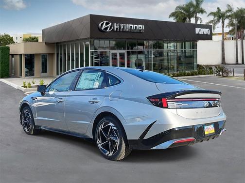 2026 Hyundai SONATA SEL