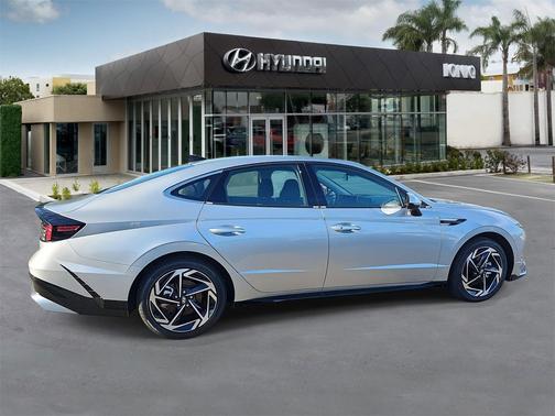 2026 Hyundai SONATA SEL